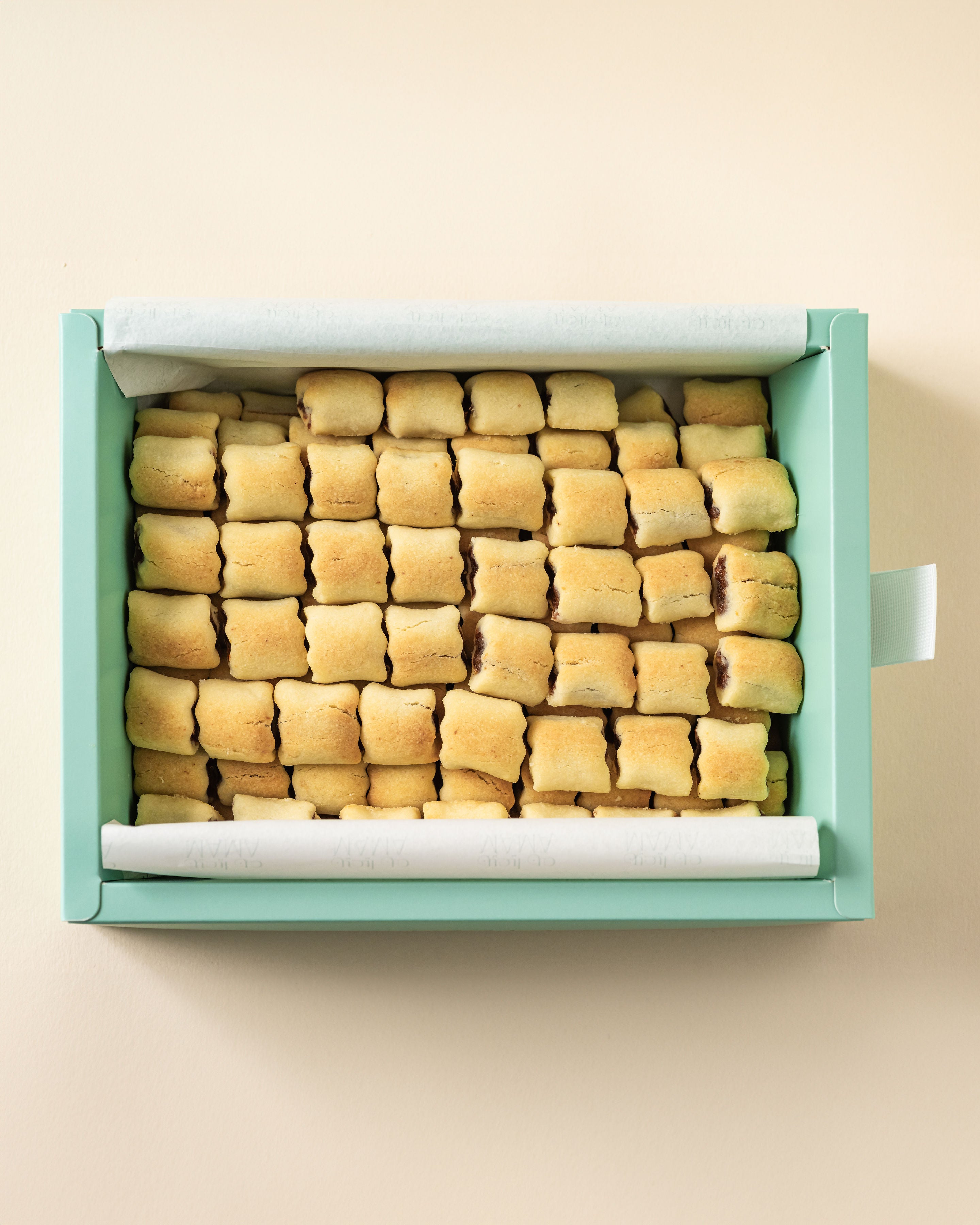 Mama’s Classic Date Sable Box (Large)